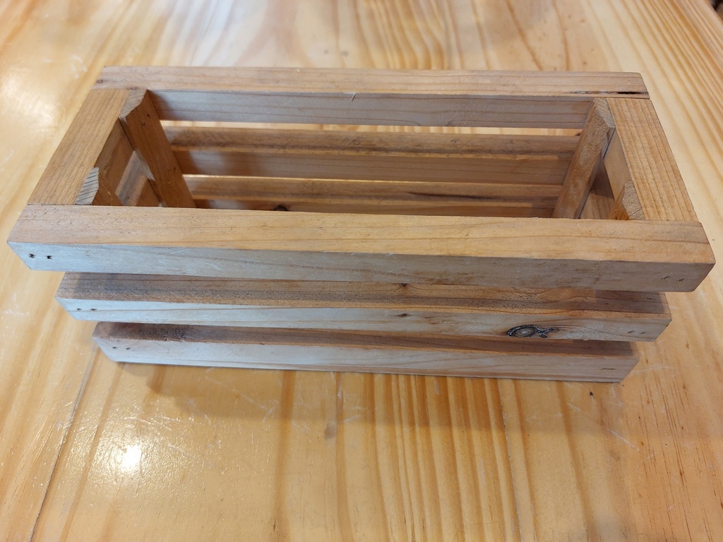 Tabletop pallet crate