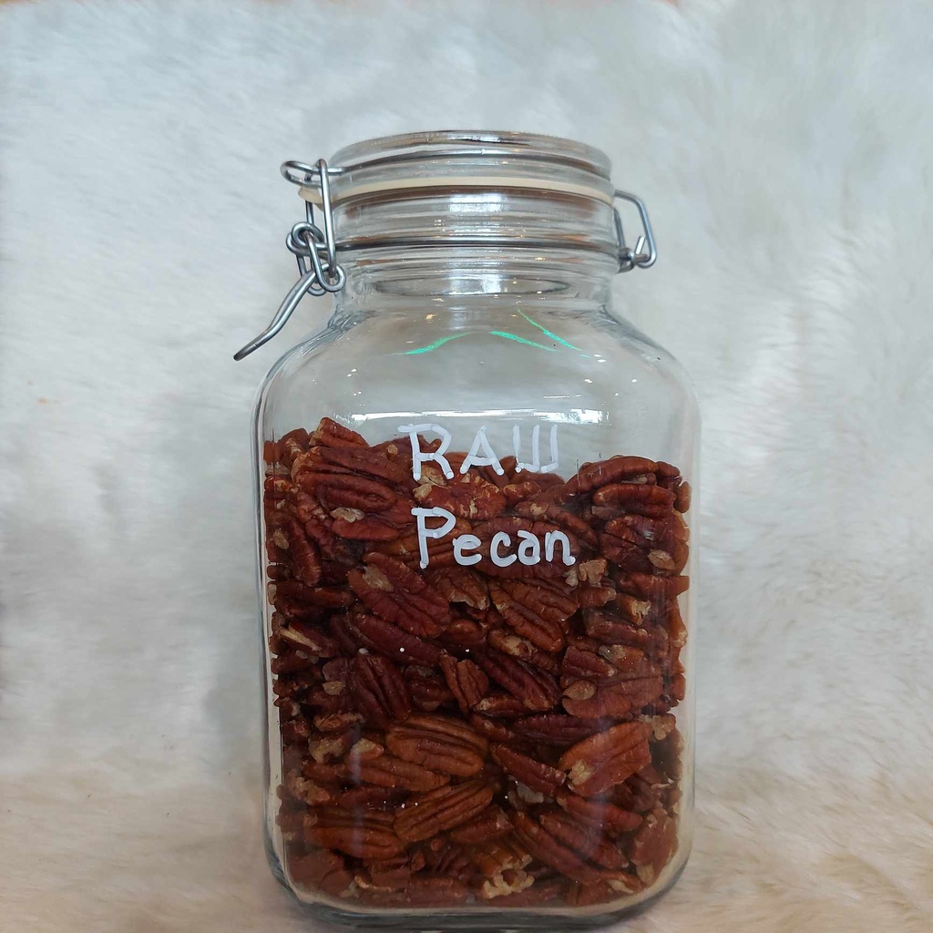 Pecan whole, raw- per gm