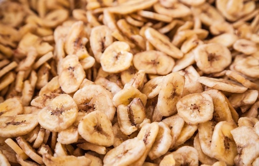 Banana chips, dried- per gm